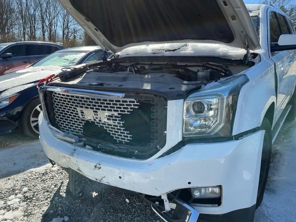 Fuse Box Engine Fits 15-20 ESCALADE 4938890