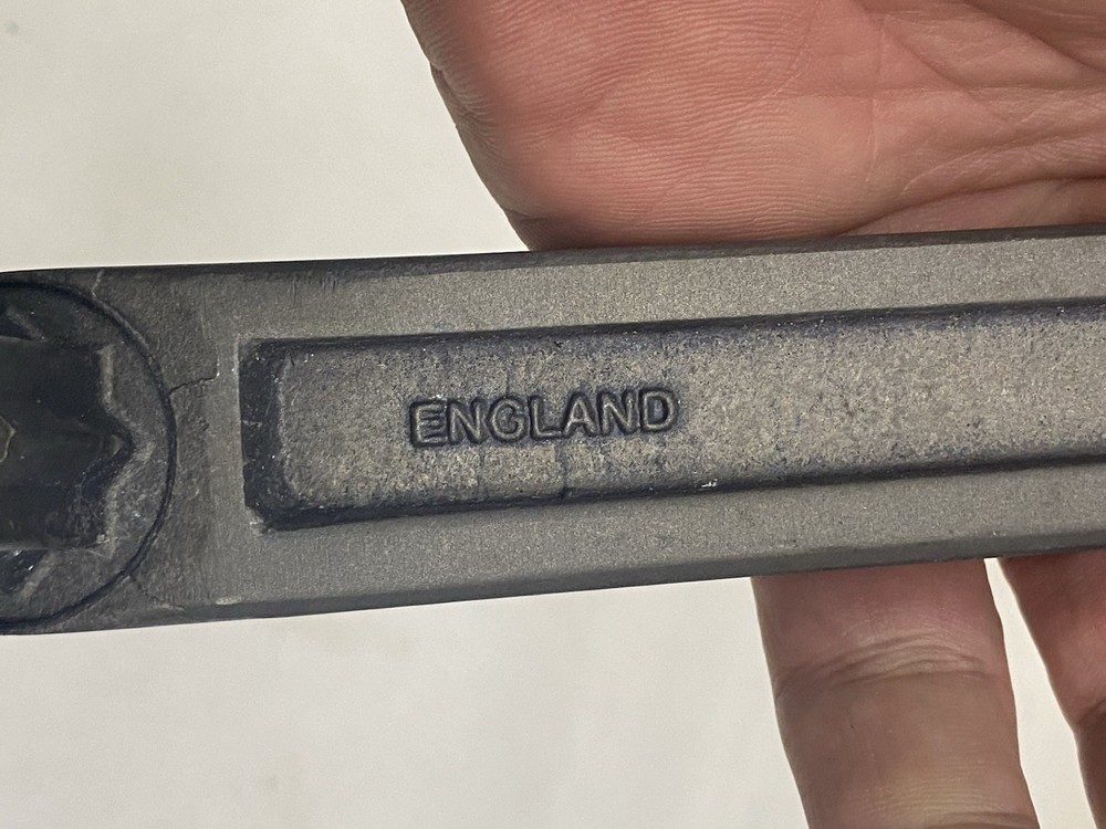 9" LEWMAR WINCH HANDLE