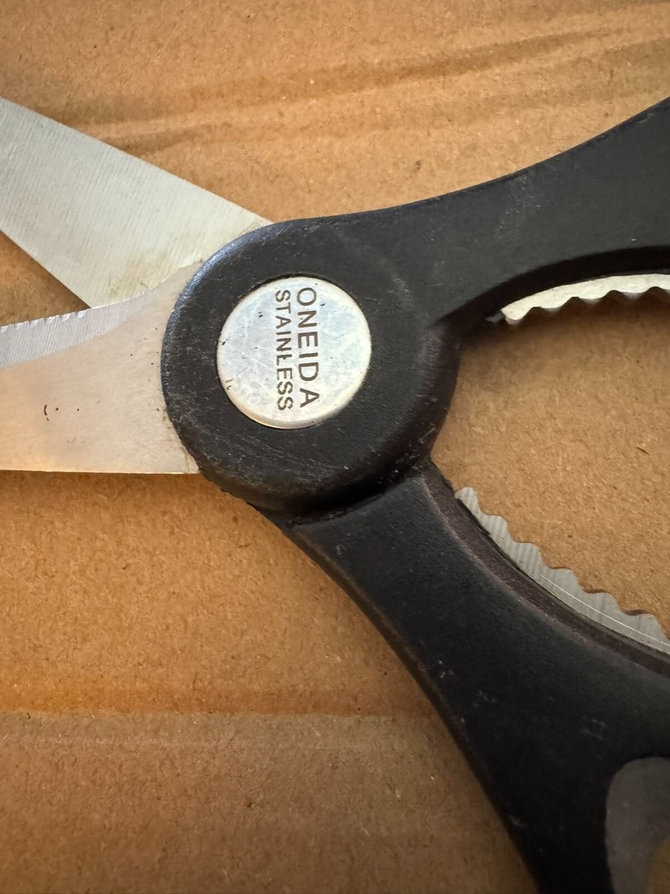 Vintage Oneida Multi-Function Stainless Heavy Duty Kitchen Shears Scissors