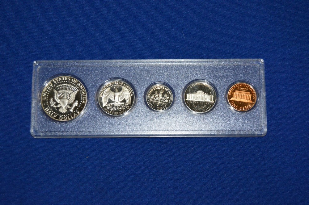1982 Birth Year Set Includes Kennedy Half Dollar YS 249
