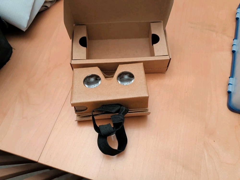 2010-era Google Cardboard 3D VR Virtual Reality Headset