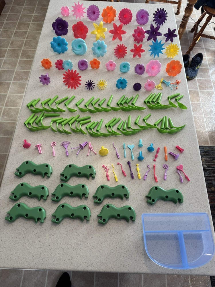Biranco Flower Garden Set - 122 pc