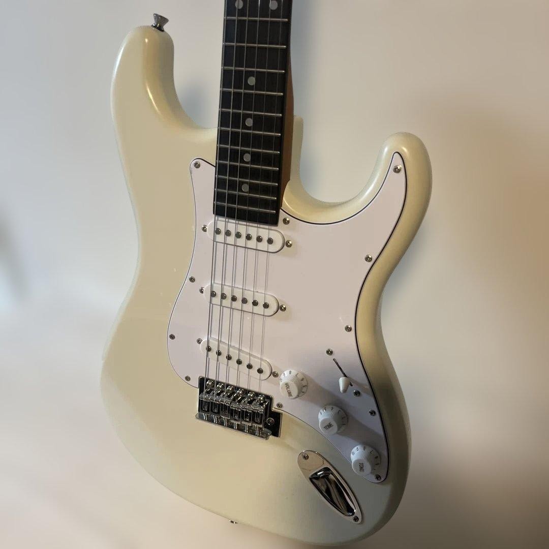 Busker's BST Standard ST-Style Roasted Maple Electric Guitar