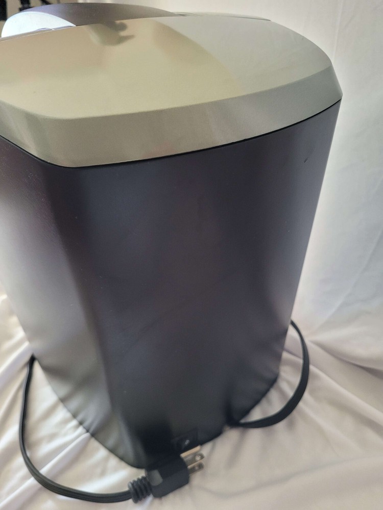 Keurig B70 Single K-Cup Coffee Maker Clean Working