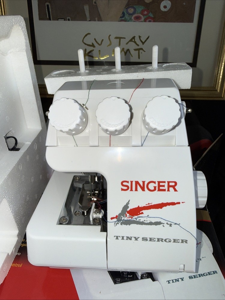 Singer Tiny Serger Overedging Sewing Machine TS380 Very Nice Condition