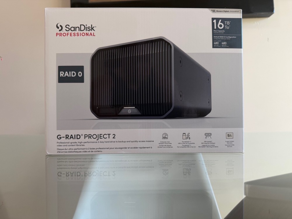 SanDisk Pro 16TB G-RAID Project 2 2-Bay Thunderbolt 3 RAID Array (2 X 8TB)