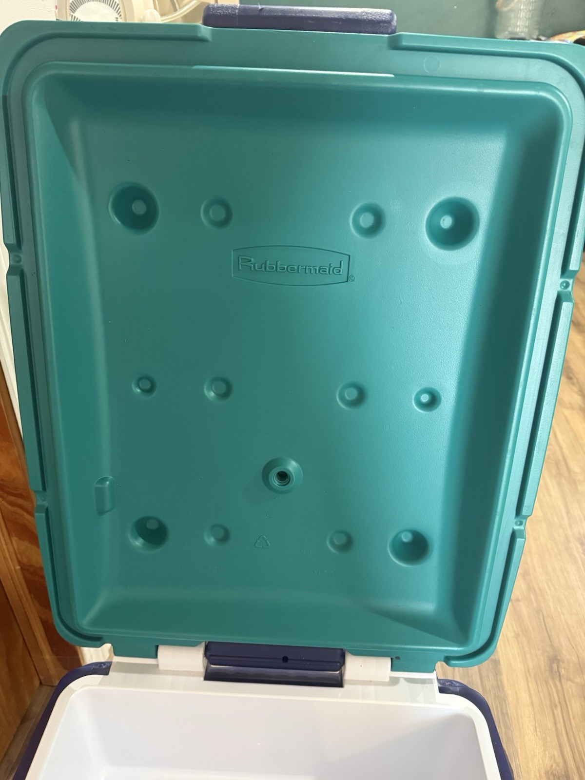 Rare 1996 Vintage Rubbermaid Rolling 60qt Cooler Wagon Blue/Green 4-Wheel 1860
