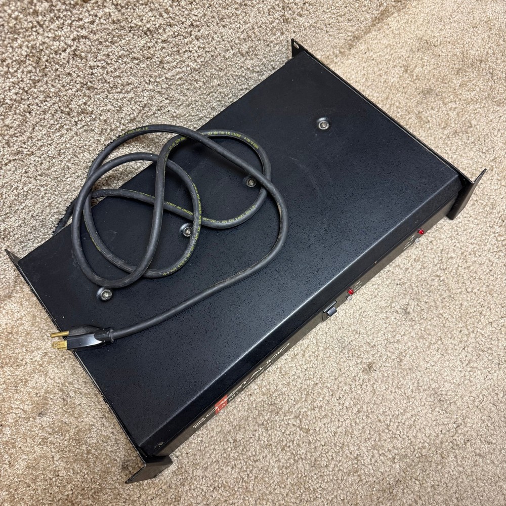 Crest Audio LA 601 Power Amp