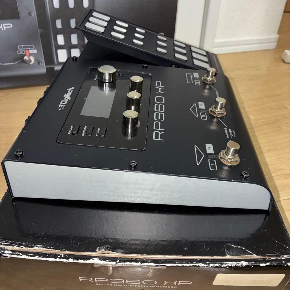 Digitech RP360 XP Multi-Effects Processor Pedal Looper Expression