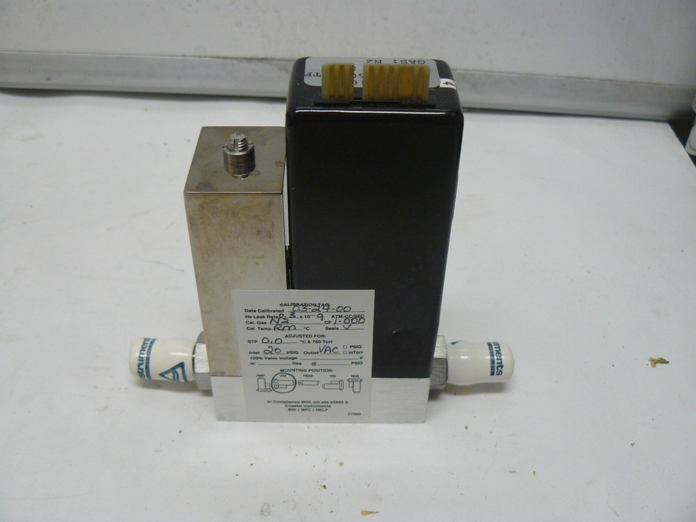 Unit Instruments UFC-1100 mass flow controller range 4 SLM gas N2