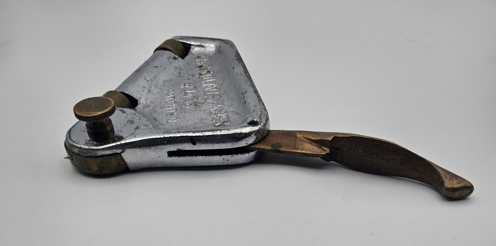 Vintage Chicago Wall Scriber #143 ~ Scoring Cutting Tool