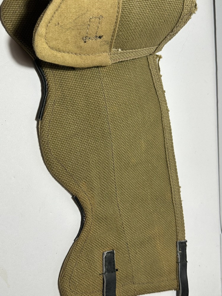 Pair Original Dated British Army Soldiers Spat / Gaiter