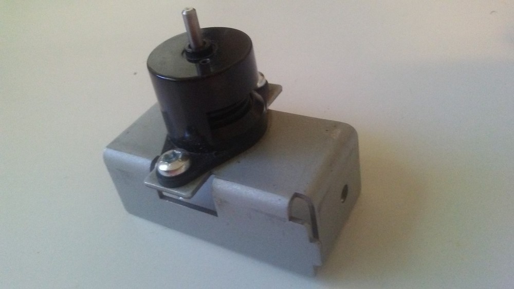 OCE COLORWAVE 600 BRACKET BUFFER ASSY, LEFT