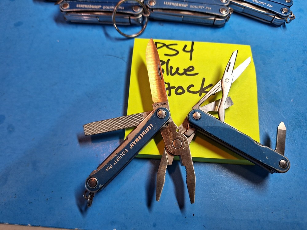 1 LEATHERMAN PS4 Squirt BLUE Multi Tool