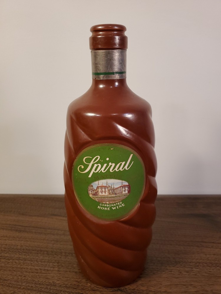 Spiral Carbonated Rose Wine Empty Bottle
