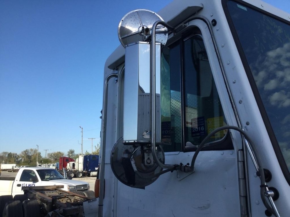 For 2012 PETERBILT 320 CAB/DOOR MIRROR Right ,  OH