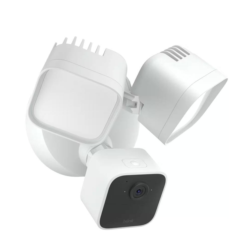 Blink - Wired Floodlight Camera - Smart security camera, 2600 lumens, HD live...
