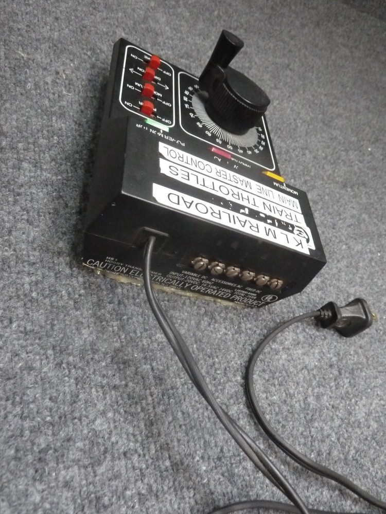 MRC 2500 HO Scale Loco-Motion Tech II Model Train Control.