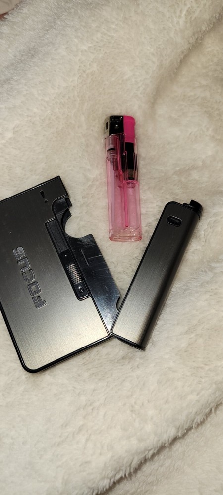 FOCUS Automatic Loading Cigarette Case Dispenser with Lighter Space Pre-owned