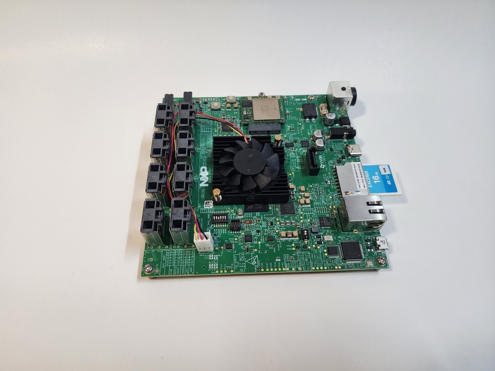 MCIMX8QM-CPU kit (i.MX 8QuadMax Multisensory Enablement Kit (MEK))