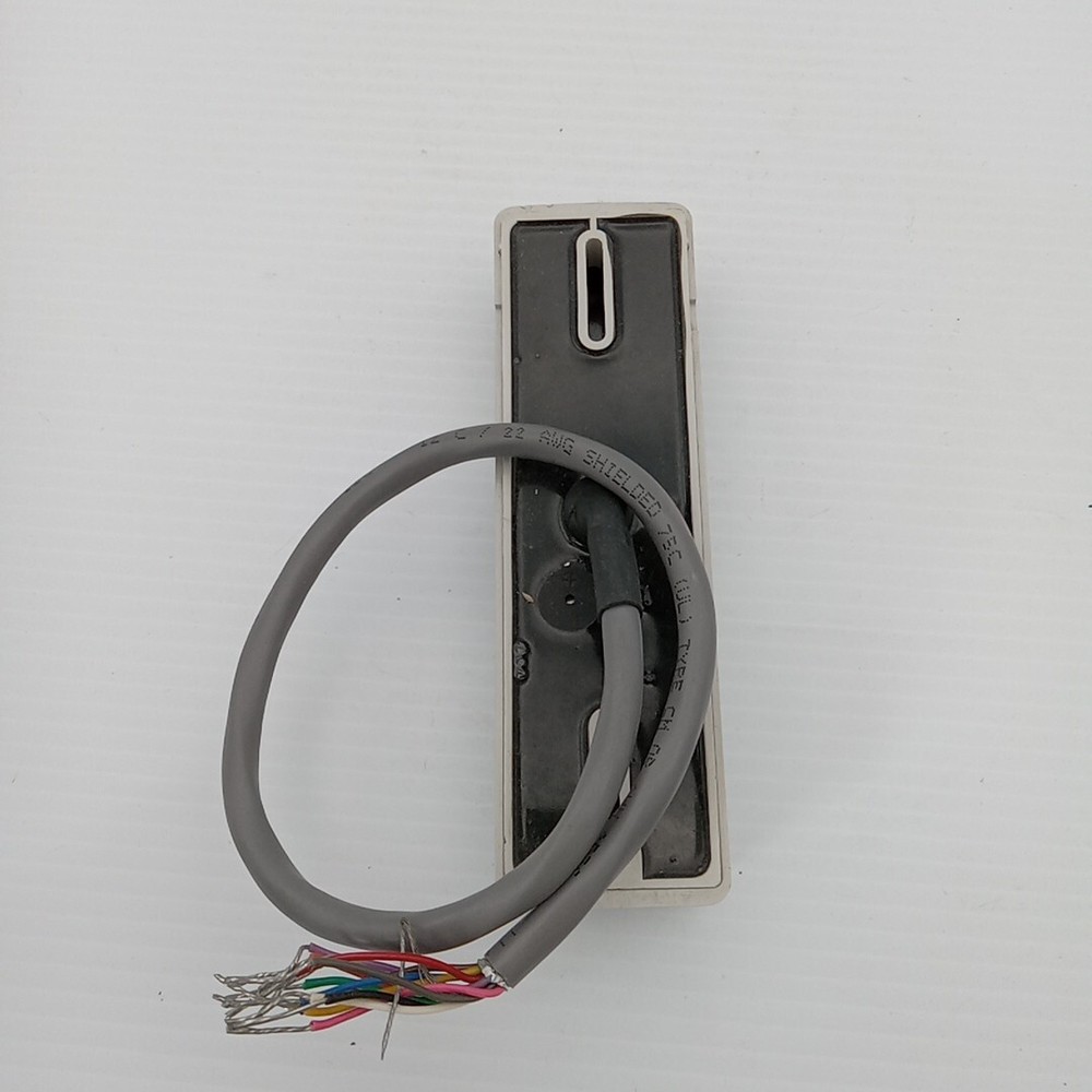 GE UTC Interlogix TW-500 Proximity Security Badge Access Card Reader Mullion