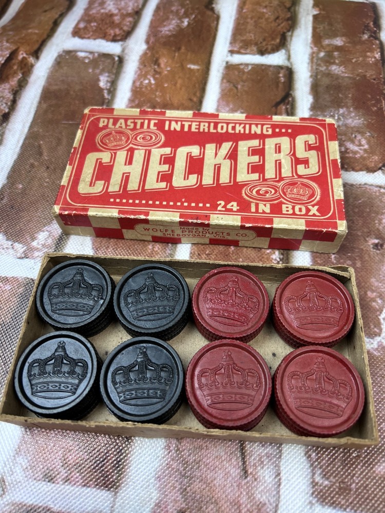 Wolfe Products Co 24 Plastic Interlocking Checkers black red
