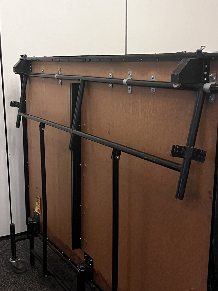 6x8 Portable Folding Stage Platform Sits 16”off Ground