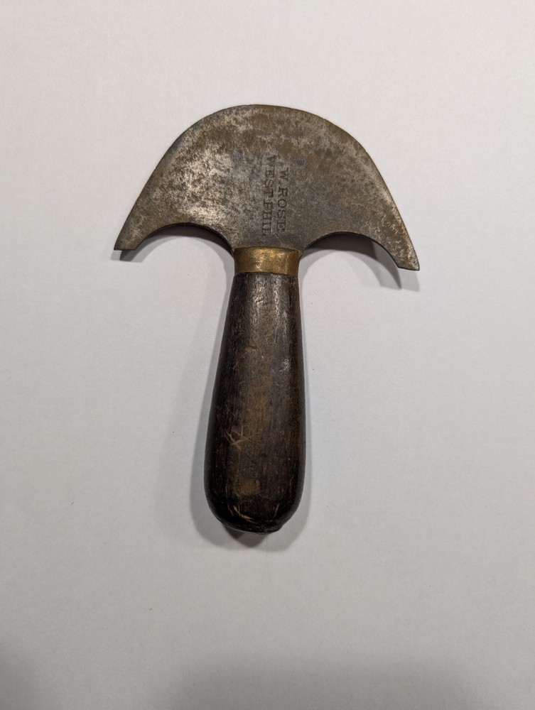 Half Moon  Knife   Ref.  432