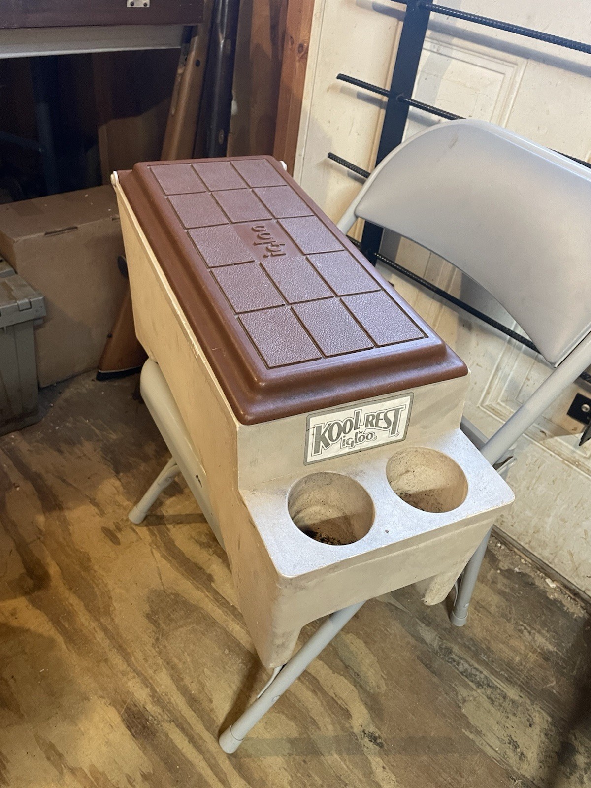 VTG  Igloo Lg Kool Rest Armrest Console Cooler 23" Long 1982