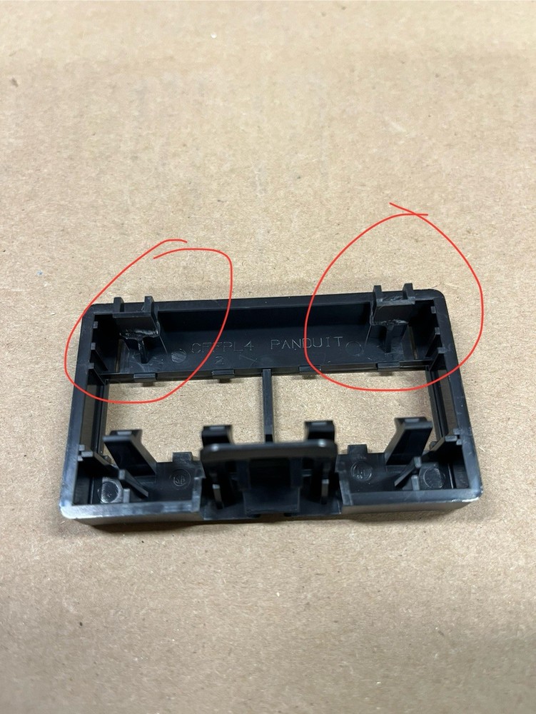 PANDUIT CPPL24WBL Mini-Com Modular Patch Panel 24 Ports