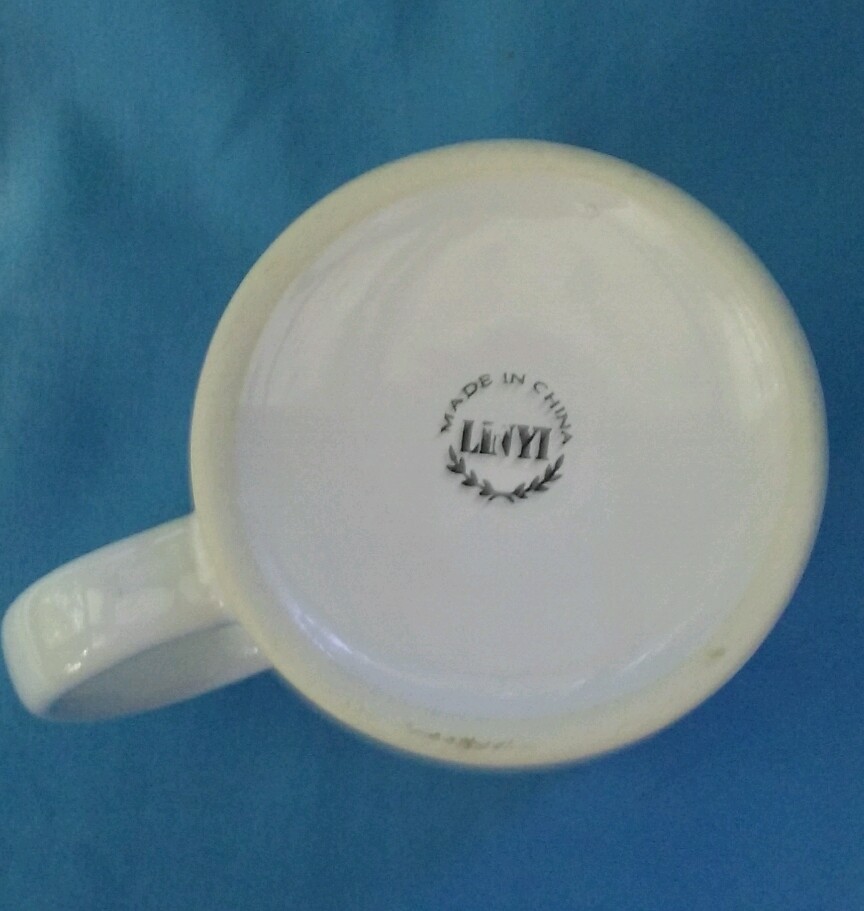 Uh-60 Blackhawk helicopter coffee cup