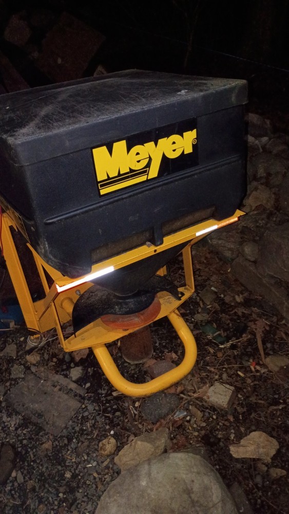 meyer salt spreader