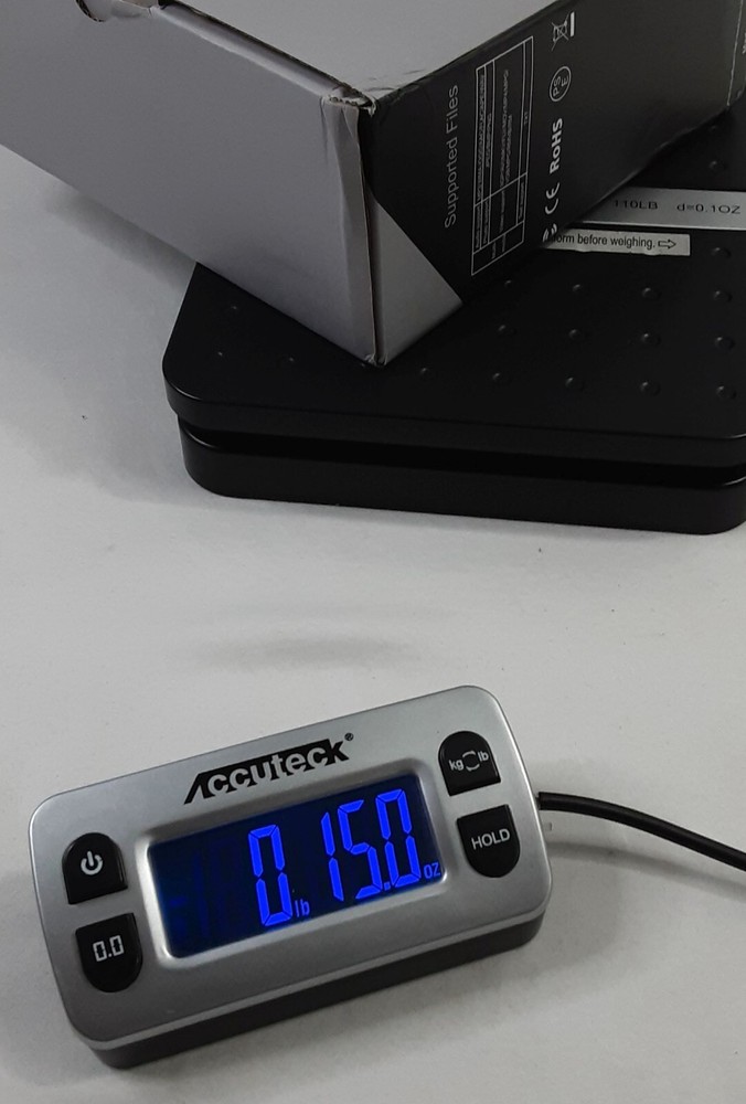 New, White/Gray LED Projector High Resolution 1080p w/Remote (Bundle)