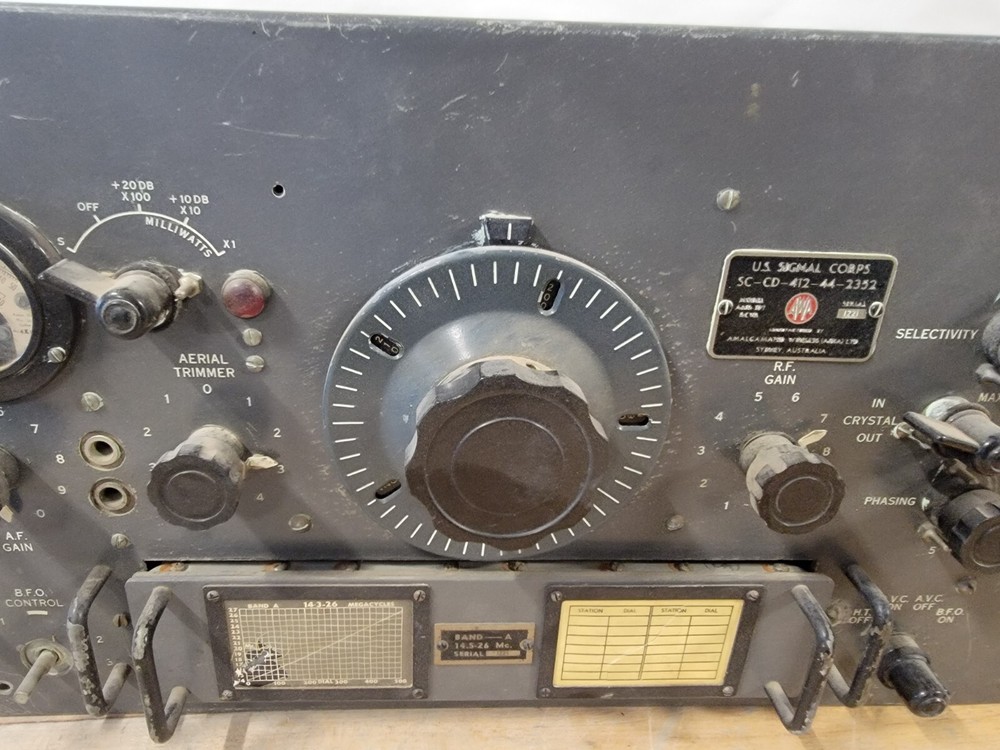 US Army Signal Corps Changeable Band Radio Transmitter W/ Modules! See All Pics!