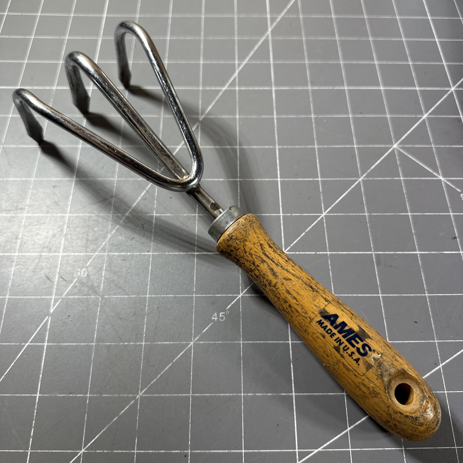 Vintage AMES USA Steel Hand Cultivator Wood Handle PLANTING Gardening