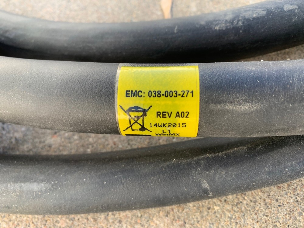 2x EMC Power Distribution Cables