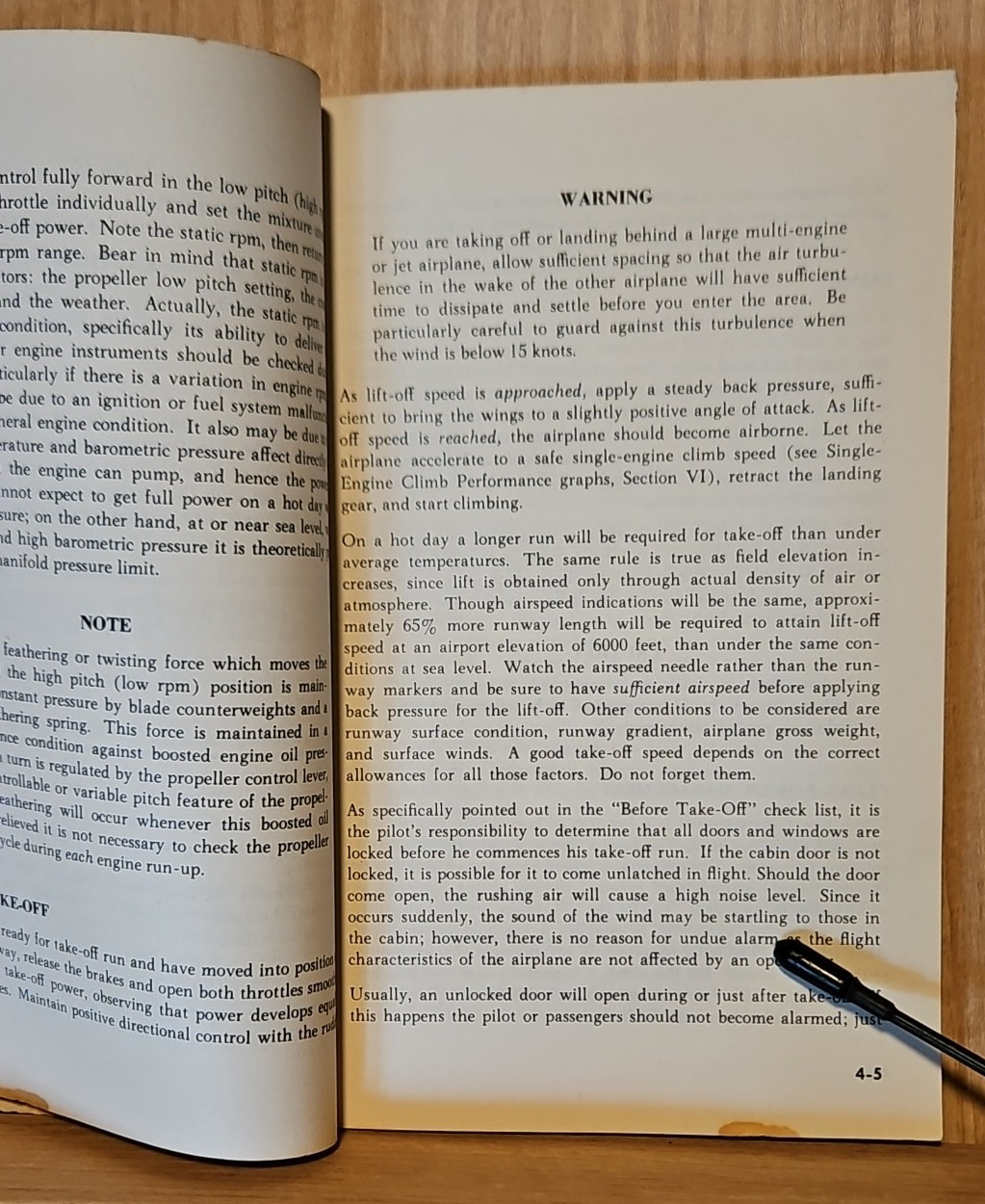 Army Model T-42A Aircraft Operator's Manual Beech B55B 1965