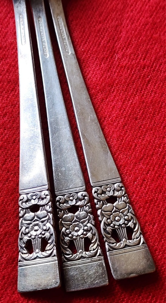 3 Community CORONATION 1936 SOLID SERVING SPOONS 8 1/2 " Pierced Floral Vintage