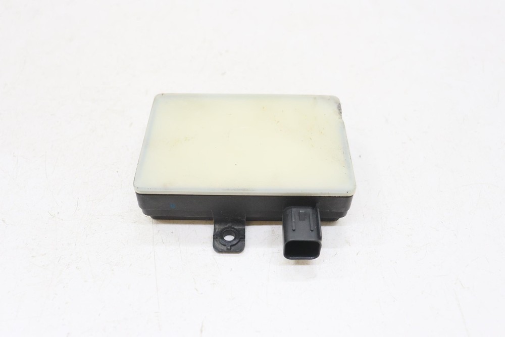 2019 - 2021 GENESIS G70 REAR LEFT SIDE BLIND SPOT RADAR SENSOR MODULE UNIT OEM