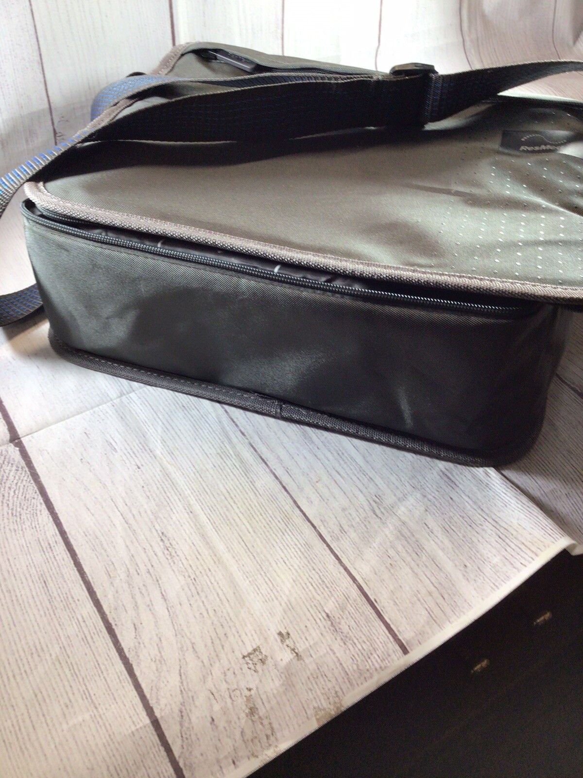 ResMed S10 CPAP Machine Padded Carrying Case/Travel Bag Gray (BAG ONLY)