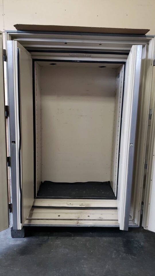 Diebold F2-ND Data Safe Record Storage Combination Safe 55" x39" x77" Class 150