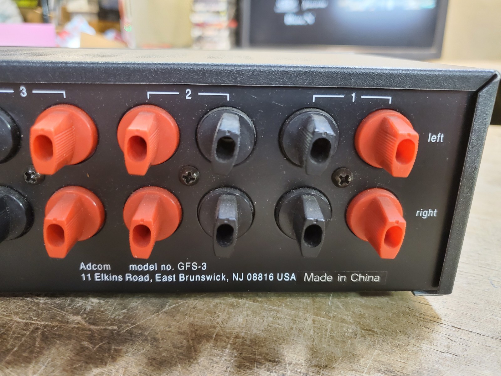 ADCOM Model GFS-3 Speaker Selector with Protection Circuit, Binding Posts