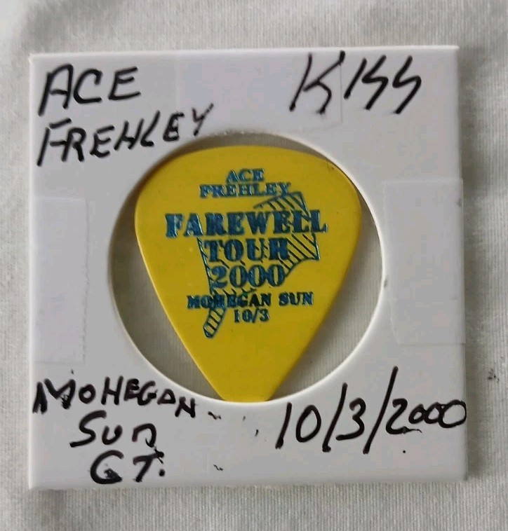 Kiss Ace Frehley Guitar Pick Farewell Tour Mohegan Sun Connecticut 10/3/2000