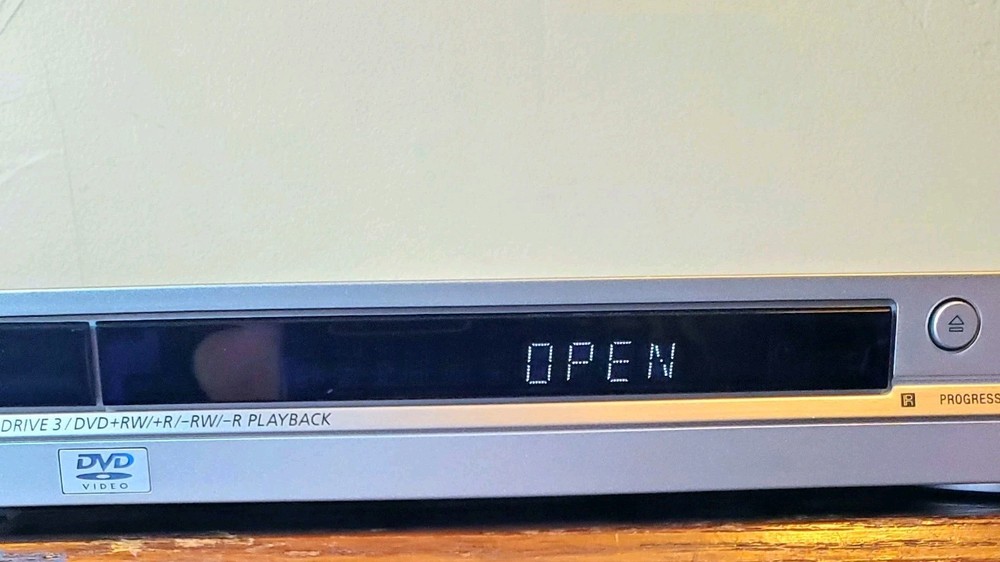Sony DVD Player DVP-NS575p CD/DVD Player/Rewriter with Remote - EUC - TESTED