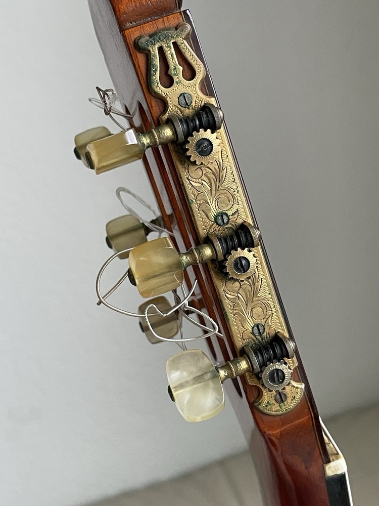 Jose Ramirez 1a classical guitar 1970 A.C. w/case