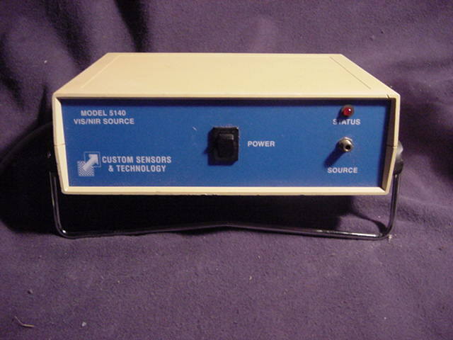 Make Offer CUSTOM SENSORS TECHNOLOGY Model 5140 VIS/NIR VIS NIR Light SOURCE