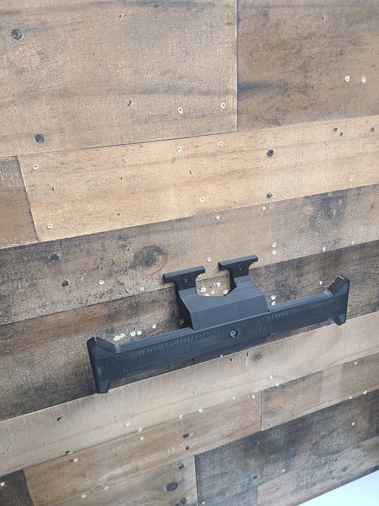 Wall Mount For Plate Carrier
