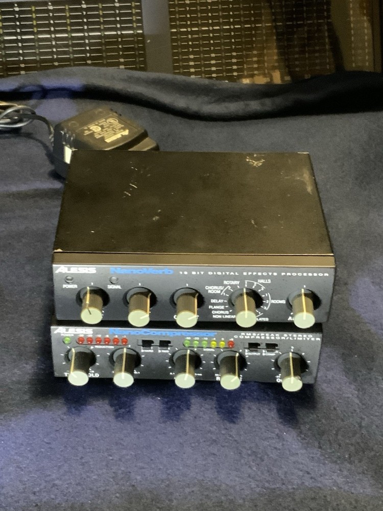 Alesis NanoVerb & NanoCompressor Multi-Effects Processor 2-Channel
