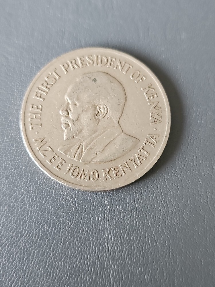 Kenya One Shilling Coin 1978