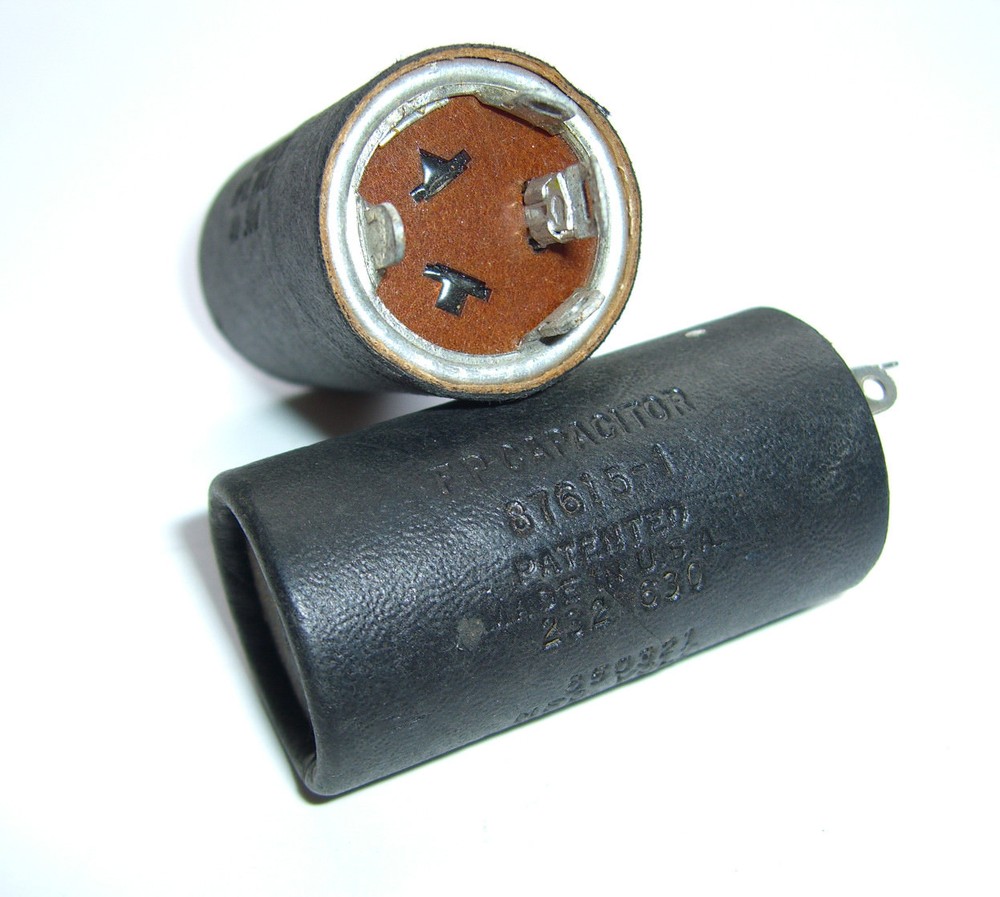 1 NOS US Made 40 mfd @ 300 v FP Can Style Capacitor